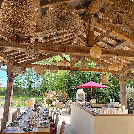 펜션 Chateau Sora Warm With Swimming Pool For 16 Saint-Ciers-d'Abzac