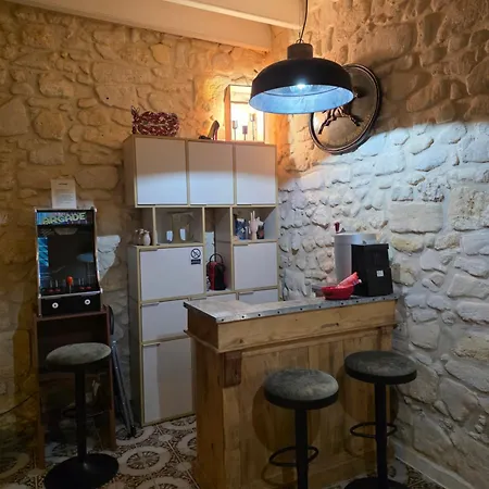 펜션 Chateau Sora Warm With Swimming Pool For 16 Saint-Ciers-d'Abzac
