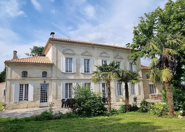 Chateau Sora Warm With Swimming Pool For 16 Saint-Ciers-d'Abzac