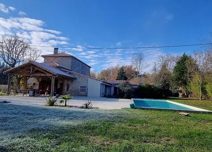 Chateau Sora Warm With Swimming Pool For 16 Holiday home *